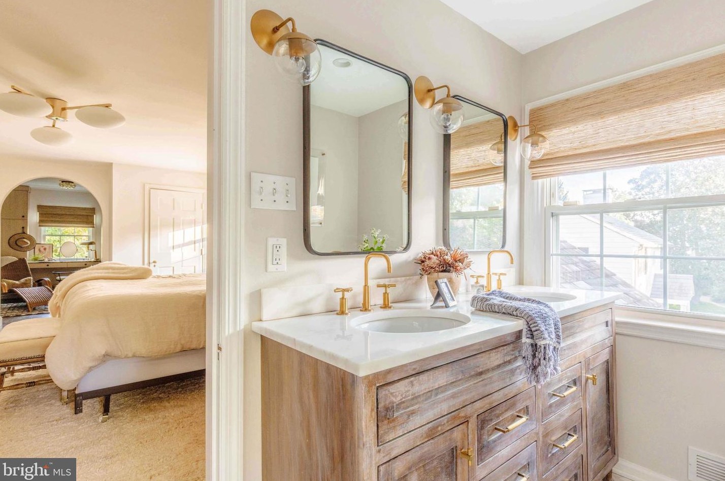 6421 Murray Hl Rd, Baltimore MD 21212-1028 exterior