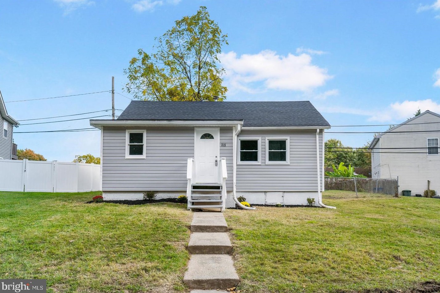 215 Glider Dr, Baltimore MD 21220-4603 exterior