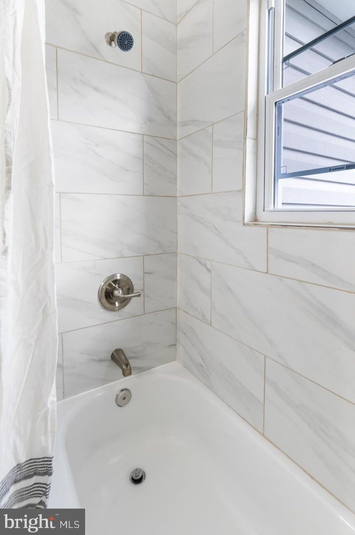 215 Glider Dr, Baltimore MD 21220-4603 exterior