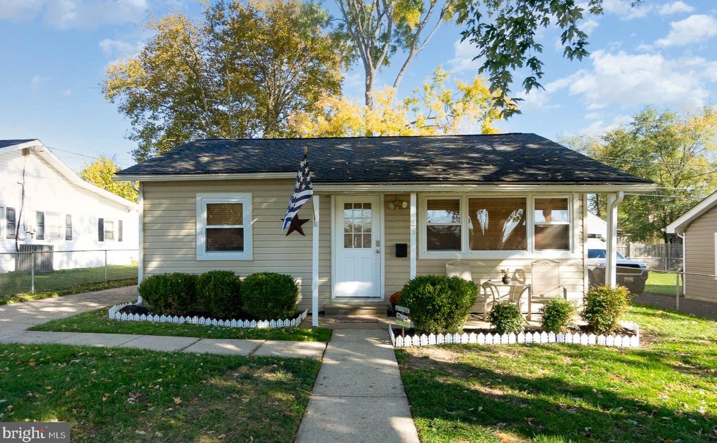 25 Blister St, Baltimore, MD 21220-4604