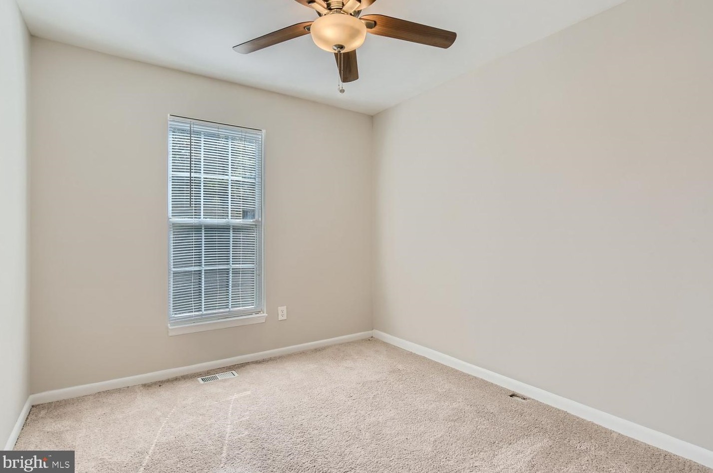 6914 Myersview Dr, Baltimore, MD 21220-1370