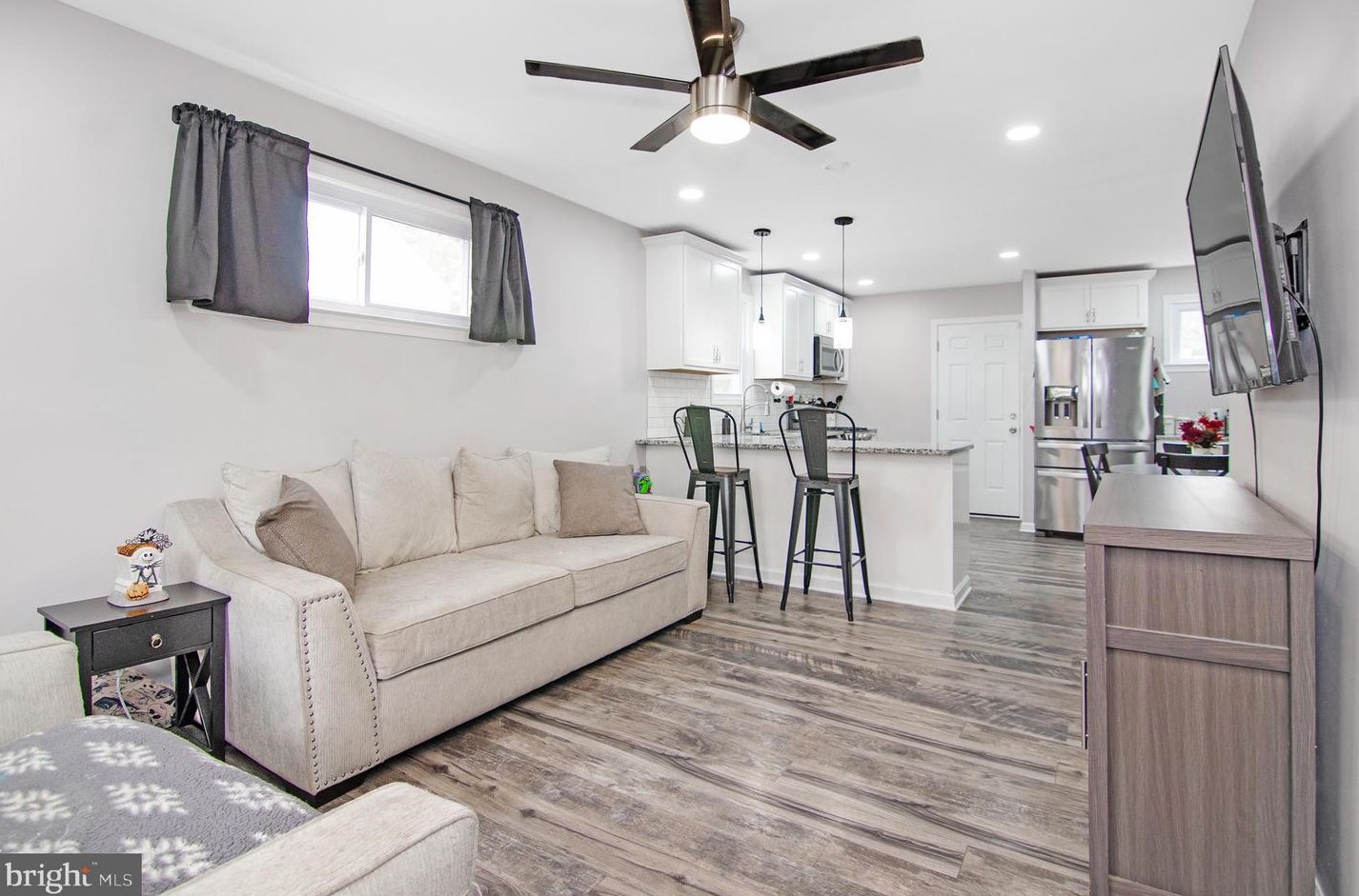 315 Savannah Rd, Baltimore MD  21221-4813 exterior