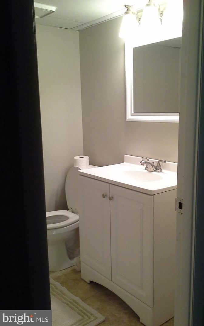 9907 Maidbrook Rd, Baltimore MD 21234-1241 exterior