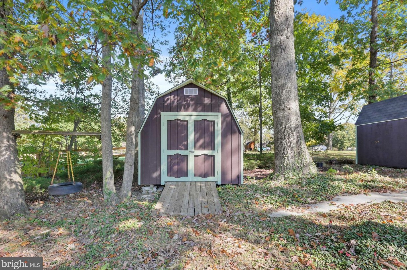 1316 Hilton St, Baltimore MD  21229-2034 exterior