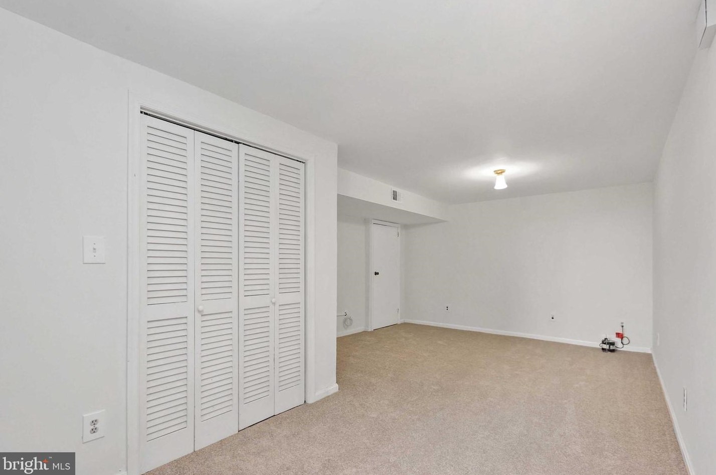 1316 Hilton St, Baltimore MD  21229-2034 exterior