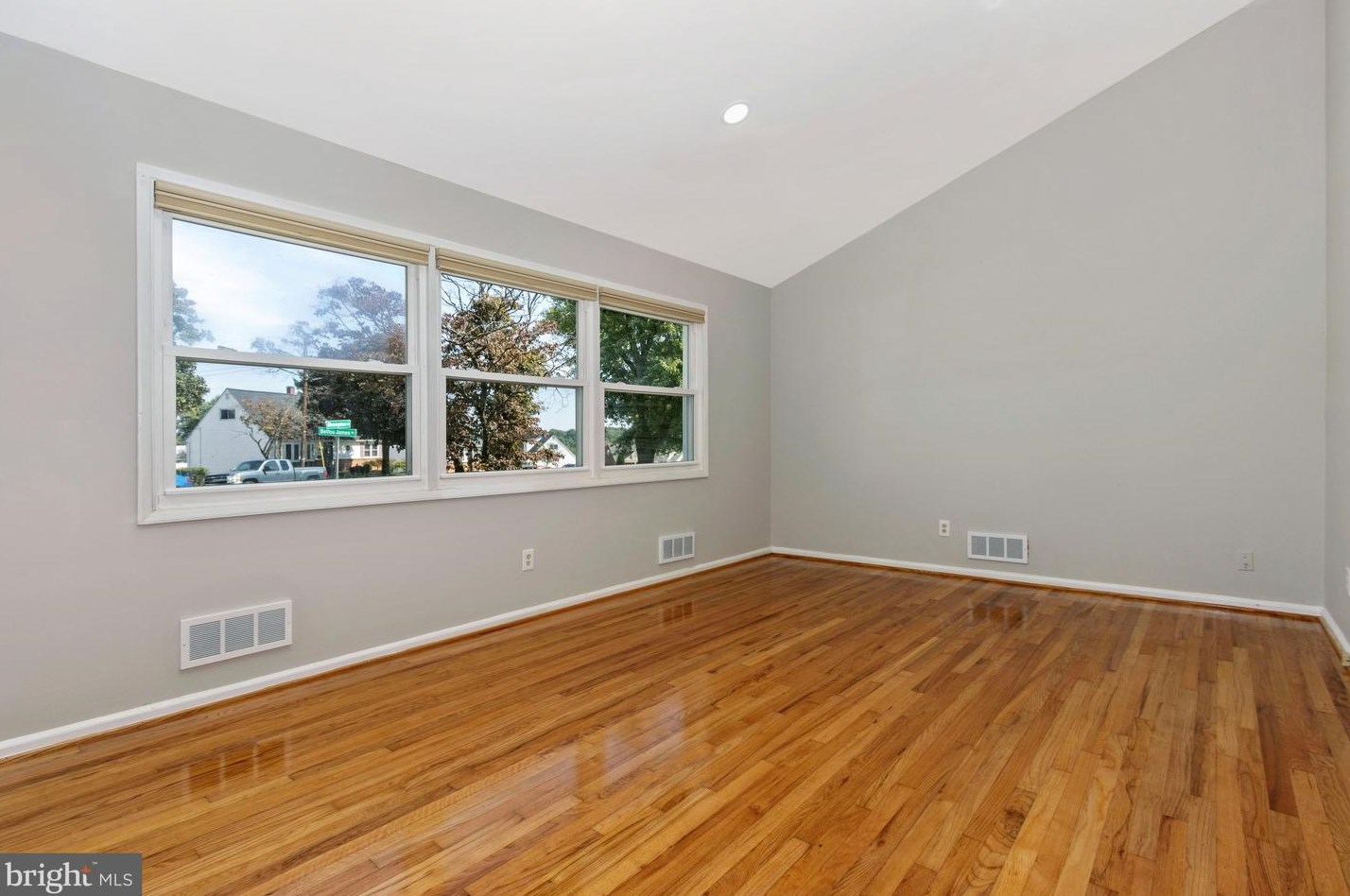 7001 Brompton Rd, Baltimore MD  21207-5750 exterior