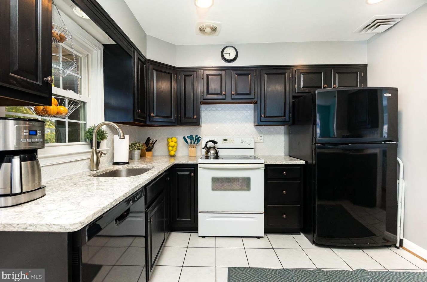 1837 Edgewood Rd, Baltimore MD  21286-5208 exterior