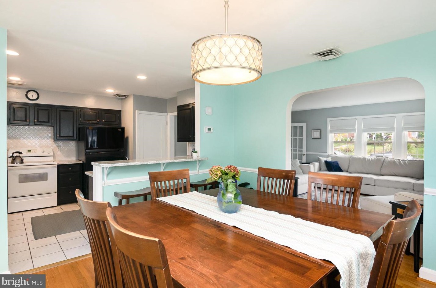 1837 Edgewood Rd, Baltimore MD  21286-5208 exterior