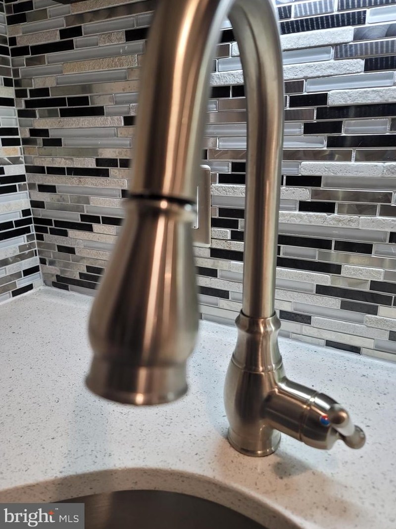 7014 Dunbar Ave, Baltimore MD  21222 exterior