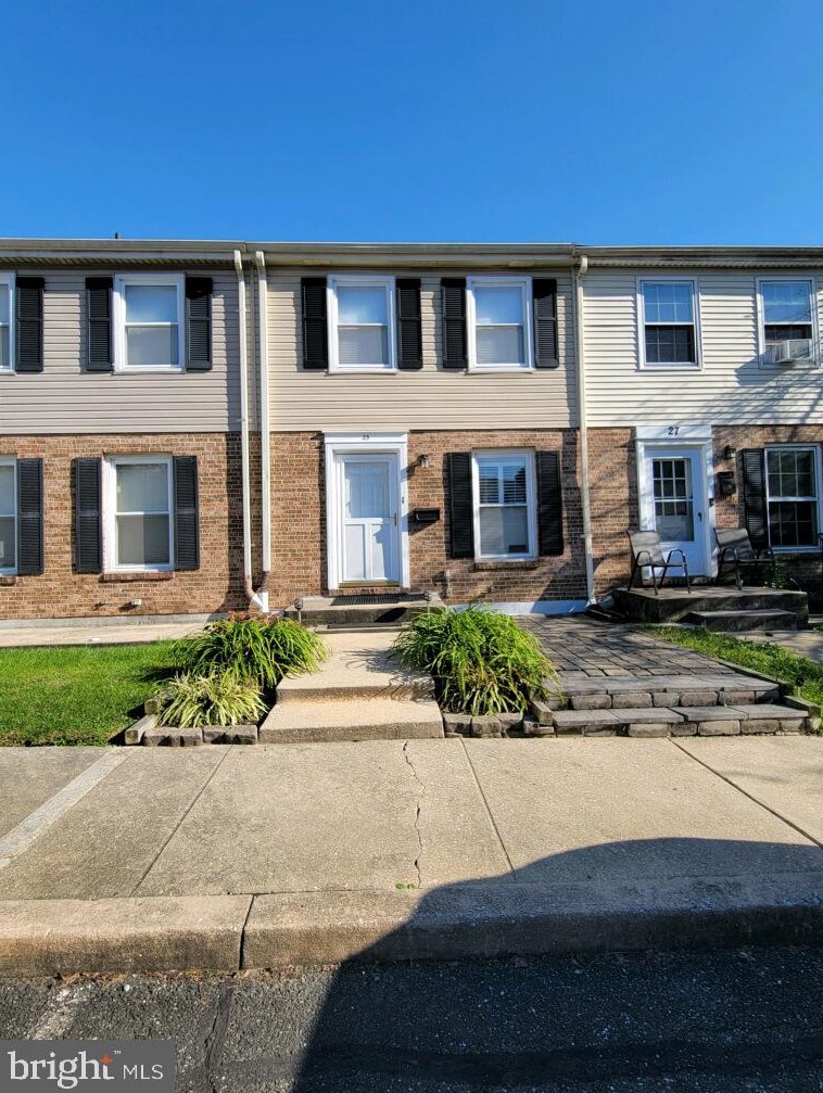 25 Colleton Ct, Baltimore, MD 21236-3103