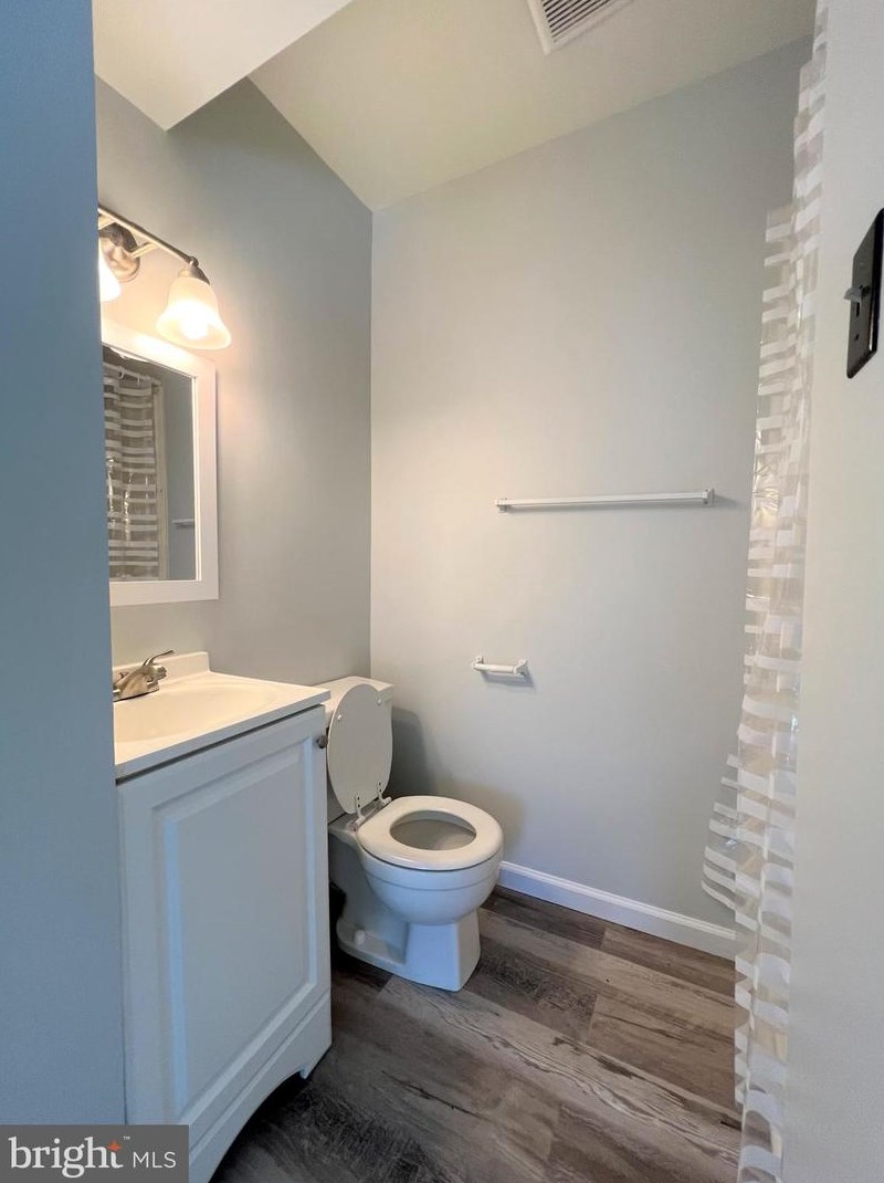 19 Middleview Ct, Baltimore MD  21244-2621 exterior
