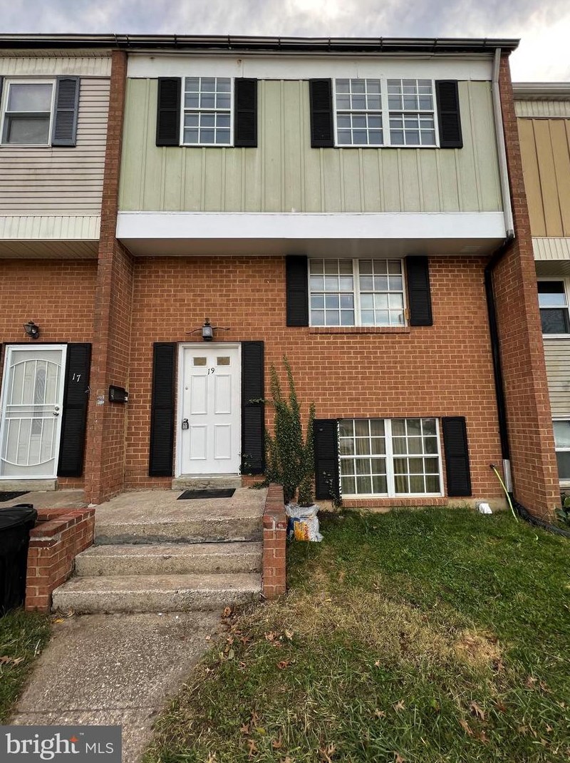 19 Middleview Ct, Baltimore, MD 21244-2621