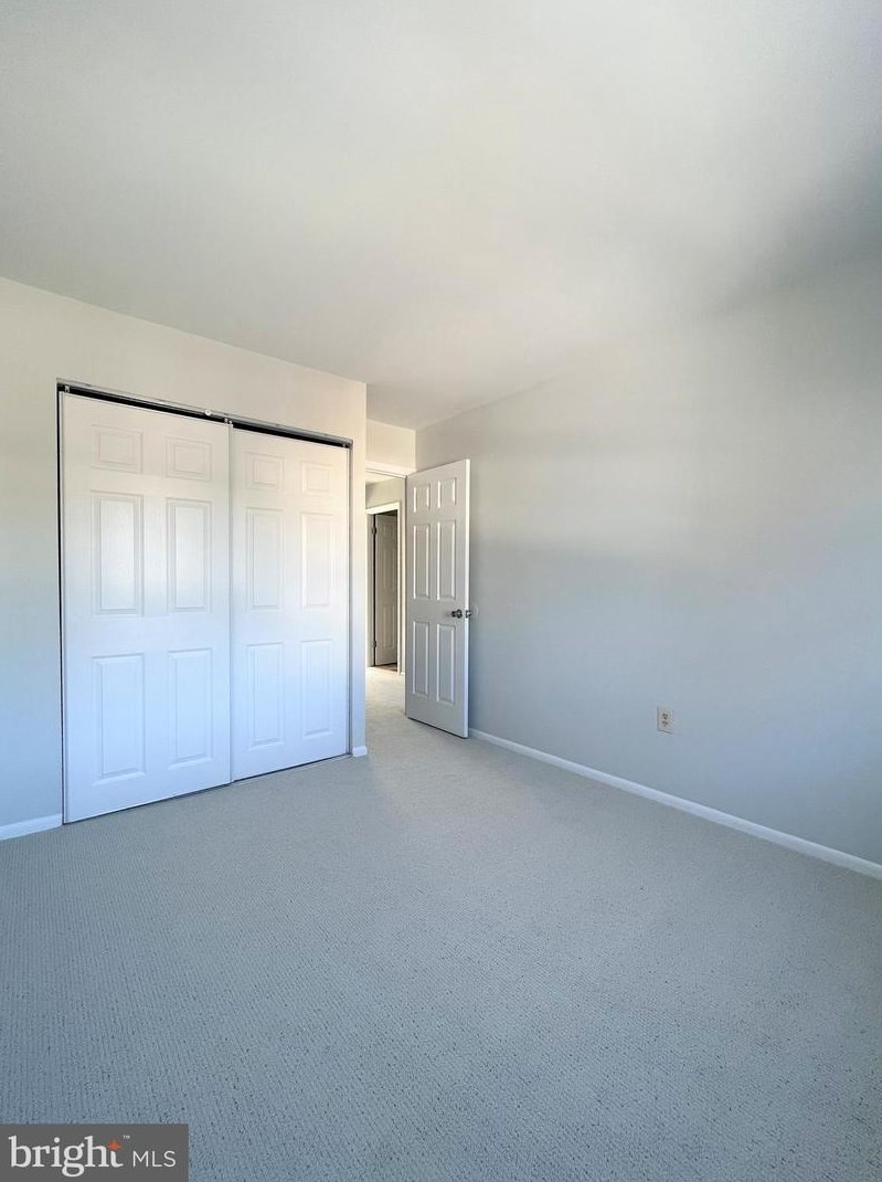 19 Middleview Ct, Baltimore MD  21244-2621 exterior