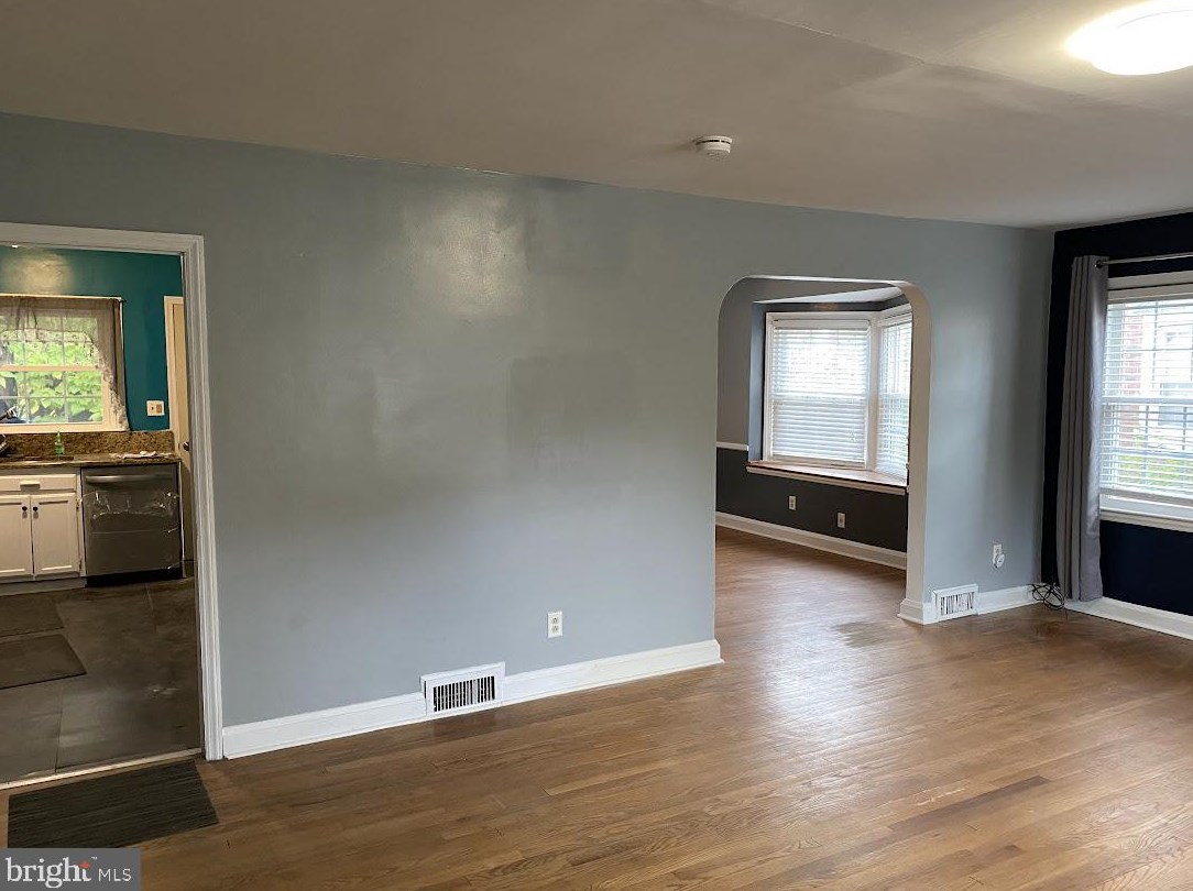 8129 Loch Raven Blvd, Baltimore MD  21286-8306 exterior