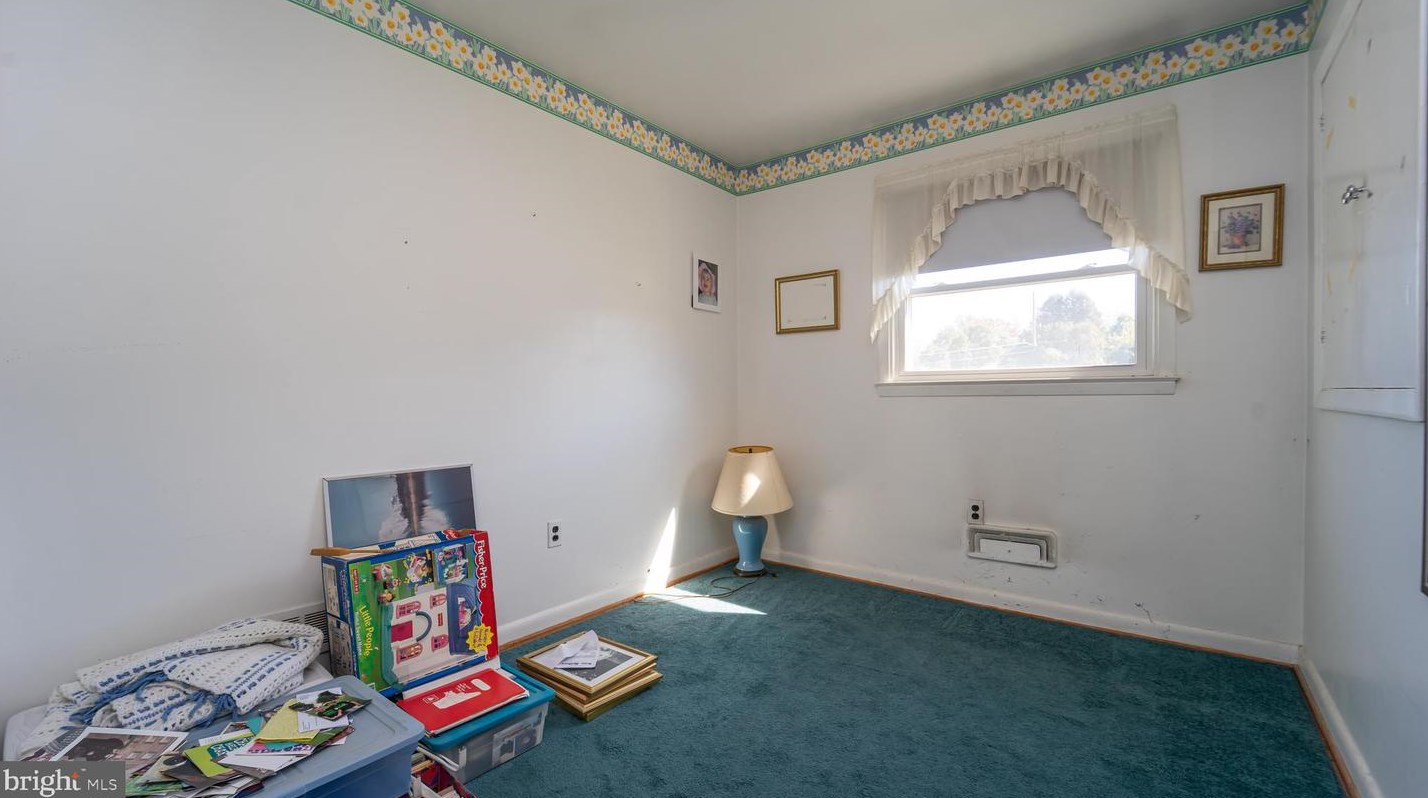 6008 Black Friars Cir, Baltimore MD 21228-2706 exterior