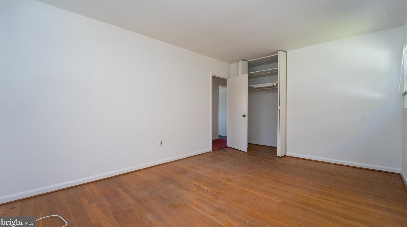 6008 Black Friars Cir, Baltimore MD 21228-2706 exterior