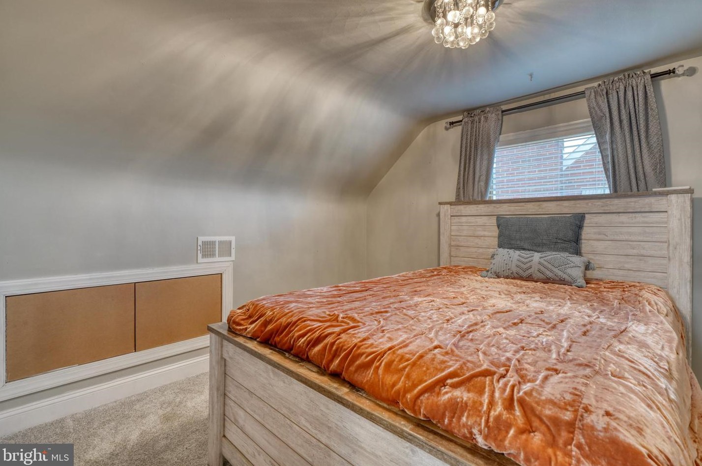 336 Ida Ave, Baltimore MD  21221-4737 exterior