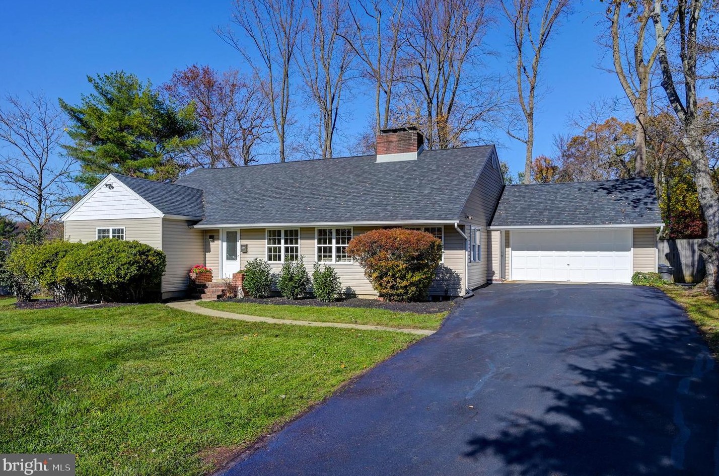 4022 Raleigh Rd, Baltimore, MD 21208-5717