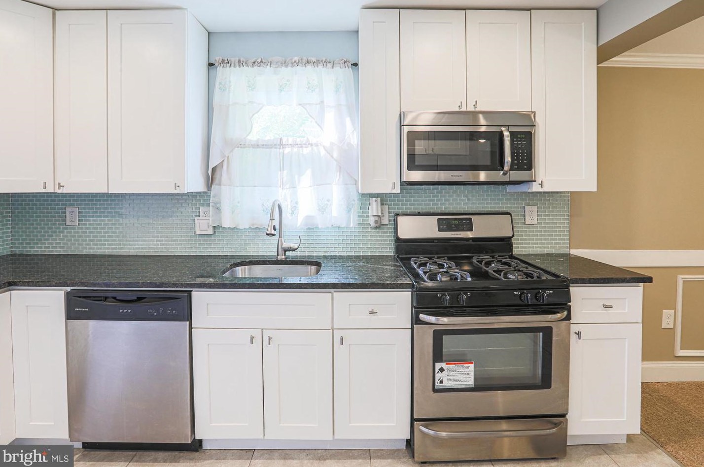 1225 Berk Ave, Baltimore MD  21237-2933 exterior