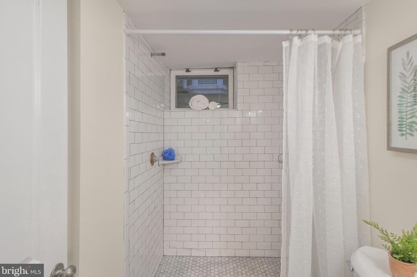 6509 Old Orchard Rd, Baltimore MD  21239-1604 exterior