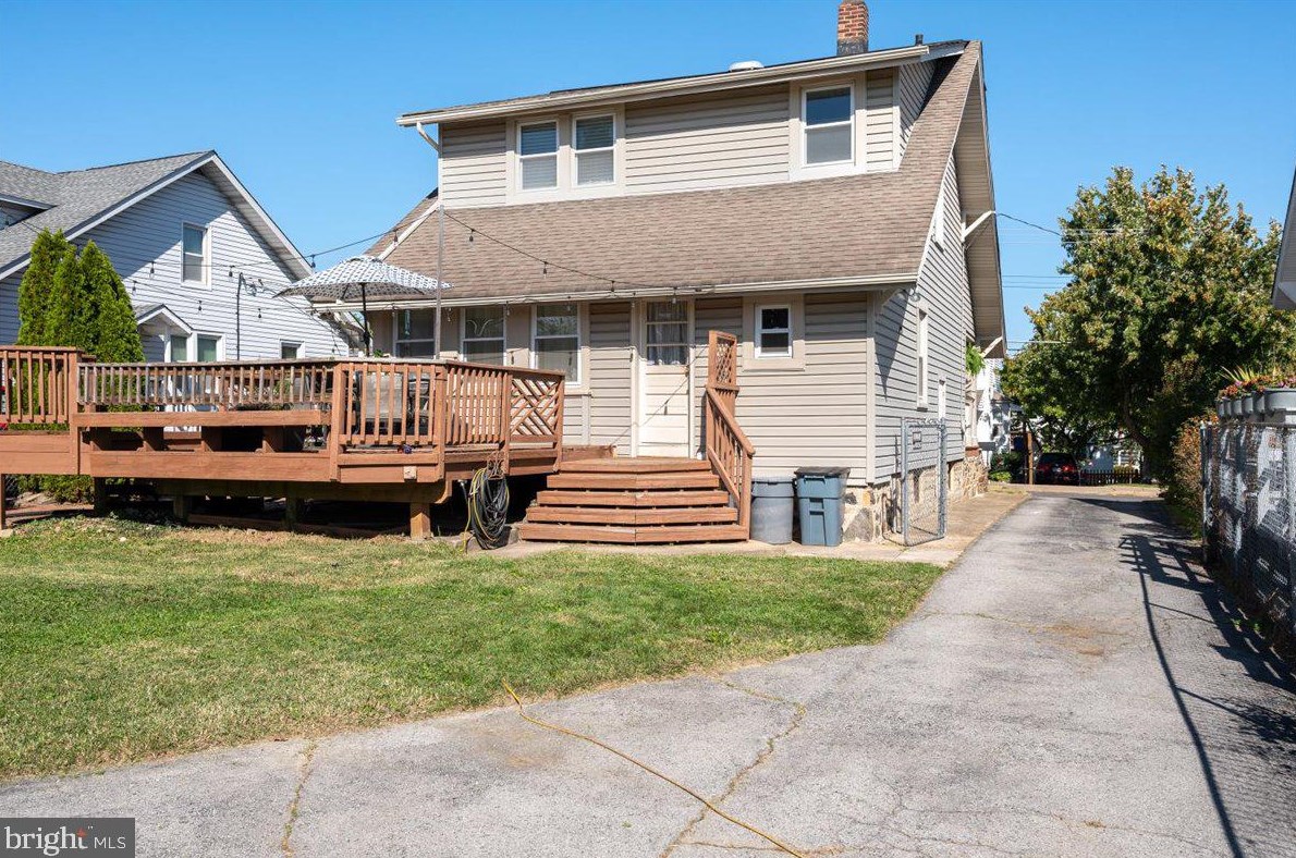 1327 Birch Ave, Baltimore MD  21227-2626 exterior