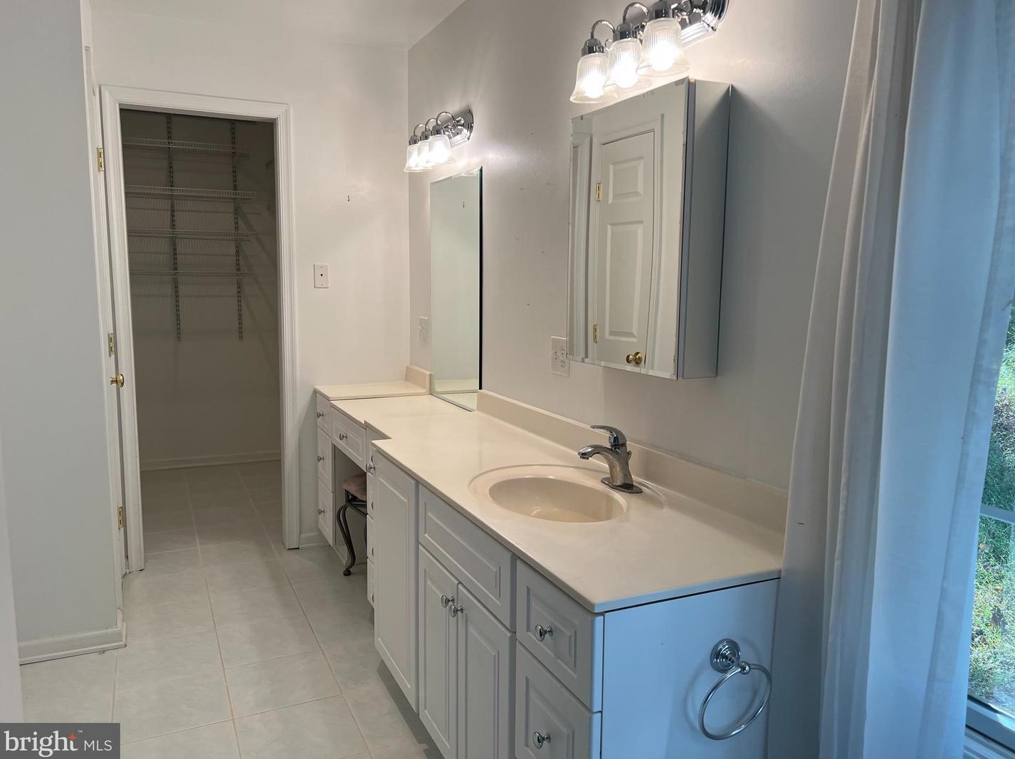 1103 High Country Rd, Baltimore MD 21286-1514 exterior