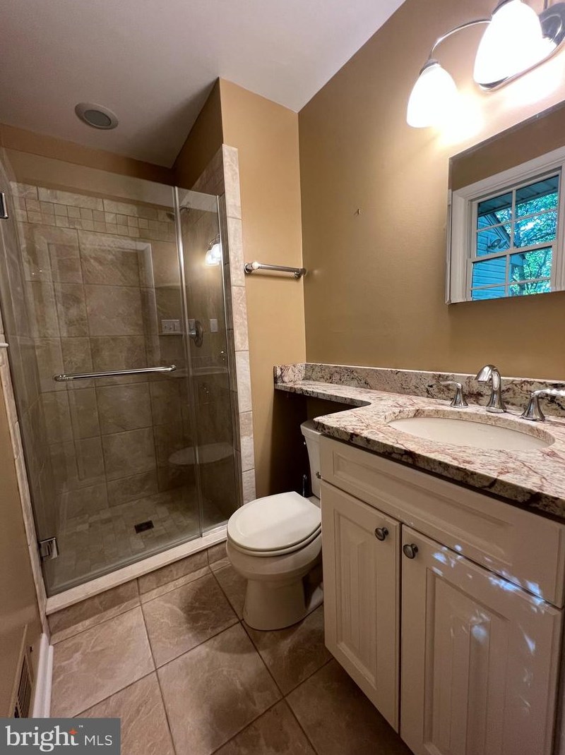 1103 High Country Rd, Baltimore MD 21286-1514 exterior