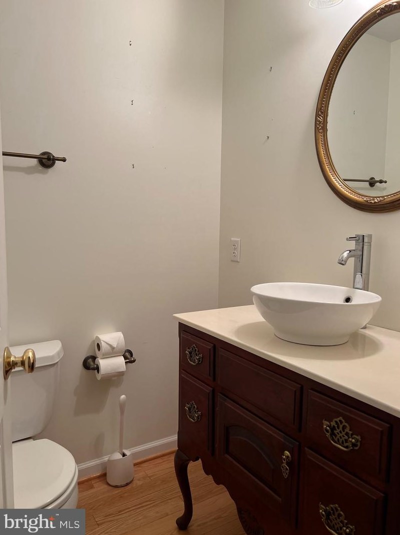 1103 High Country Rd, Baltimore MD 21286-1514 exterior