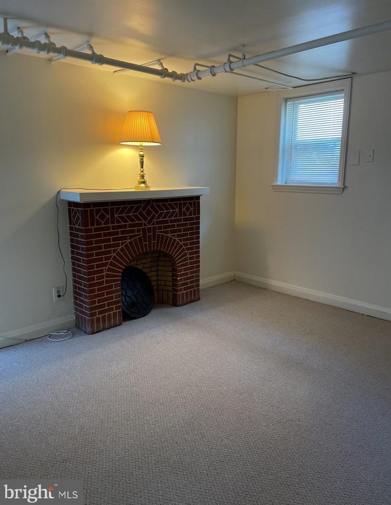 701 Charing Cross Rd #1, Baltimore, MD 21229