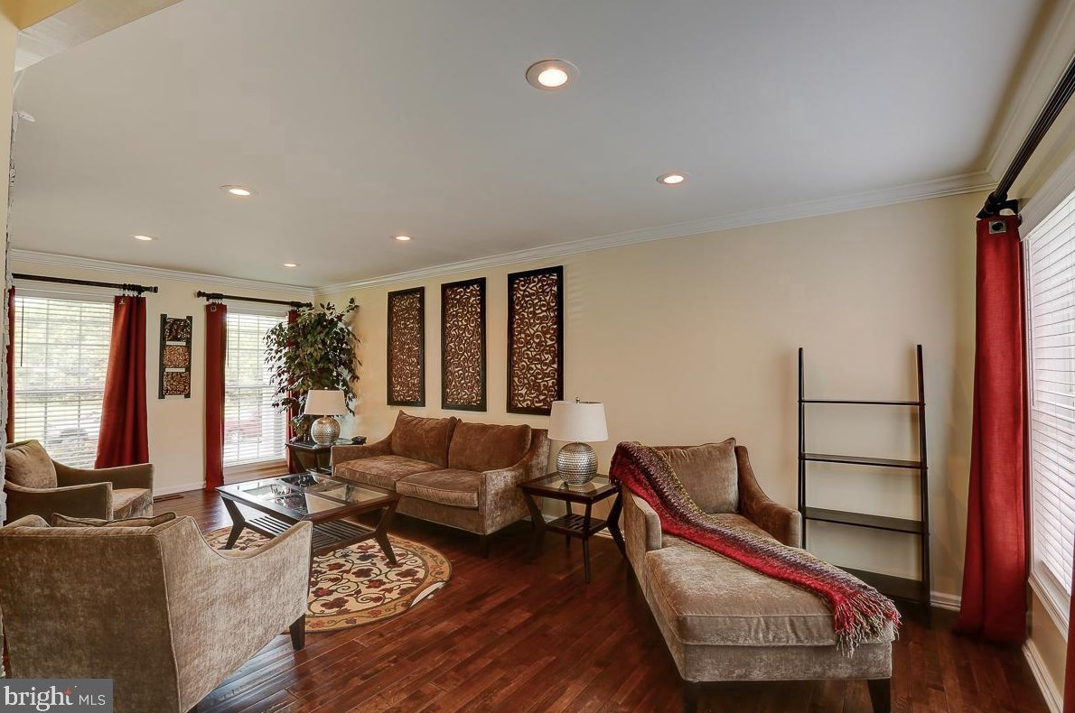 2143 Streamway Ct, Baltimore, MD 21207-6093