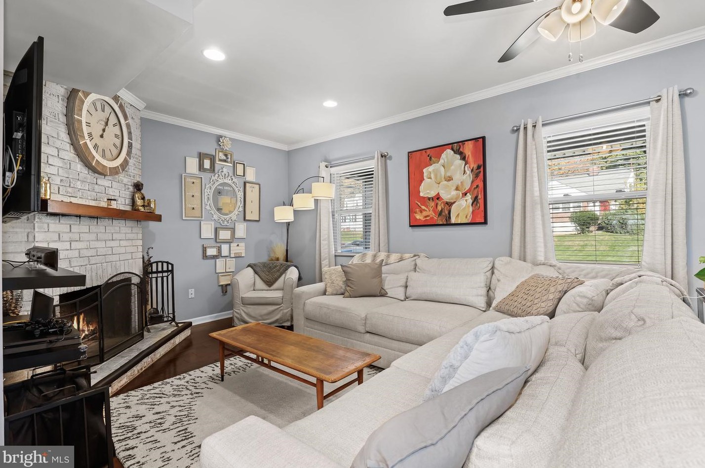 512 Charing Cross Rd, Baltimore, MD 21229-2131