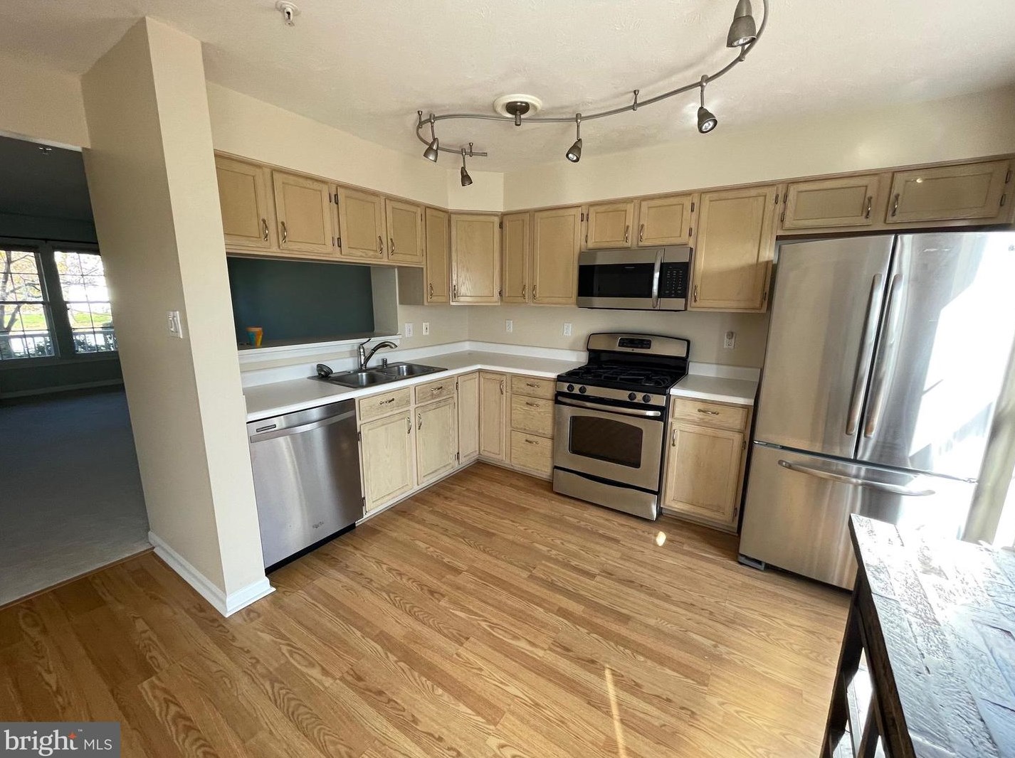 37 Ironwood Cir, Baltimore MD  21209-1760 exterior