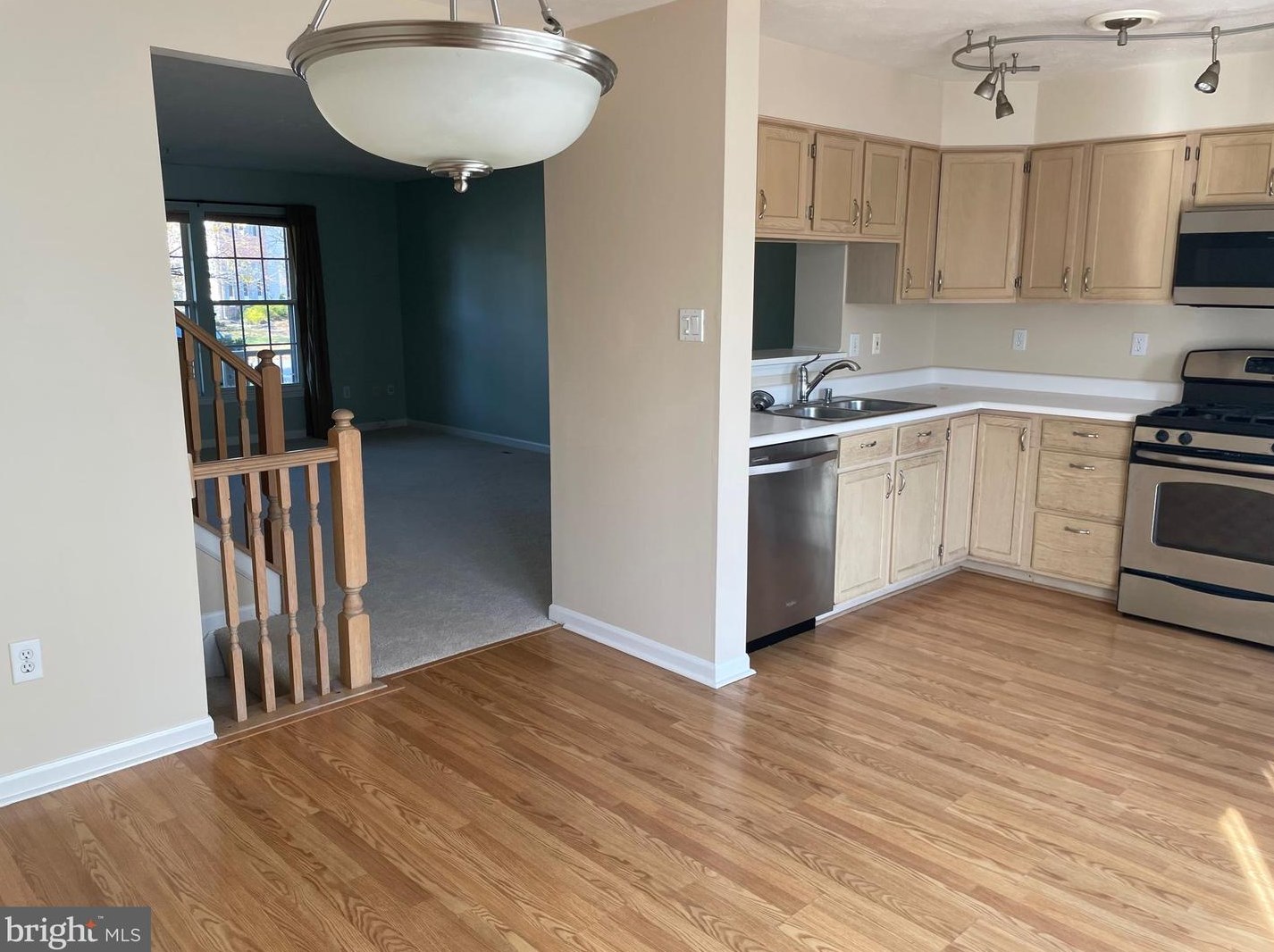 37 Ironwood Cir, Baltimore MD  21209-1760 exterior