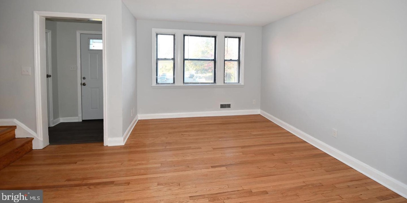 1014 Harwall Rd, Baltimore, MD 21207
