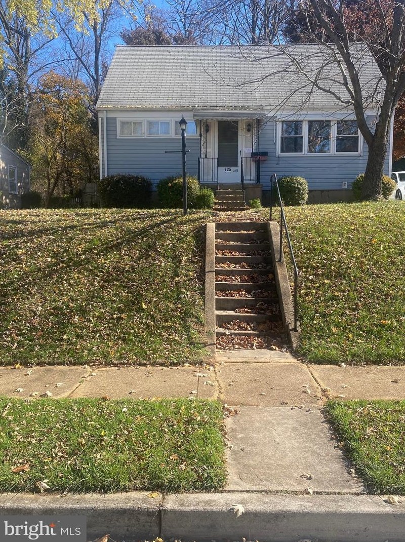 725 Templecliff Rd, Baltimore, MD 21208-4626