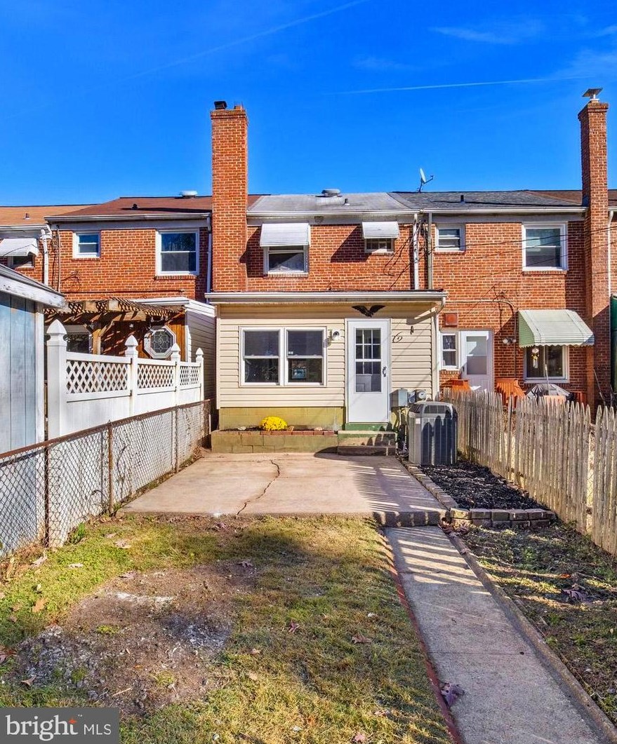 4406 Scotia Rd, Baltimore MD 21227-4811 exterior