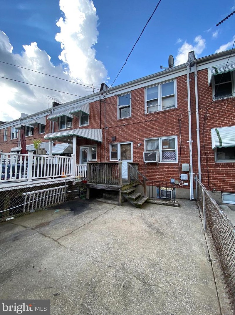 337 Leeanne Rd, Baltimore, MD 21221-3432