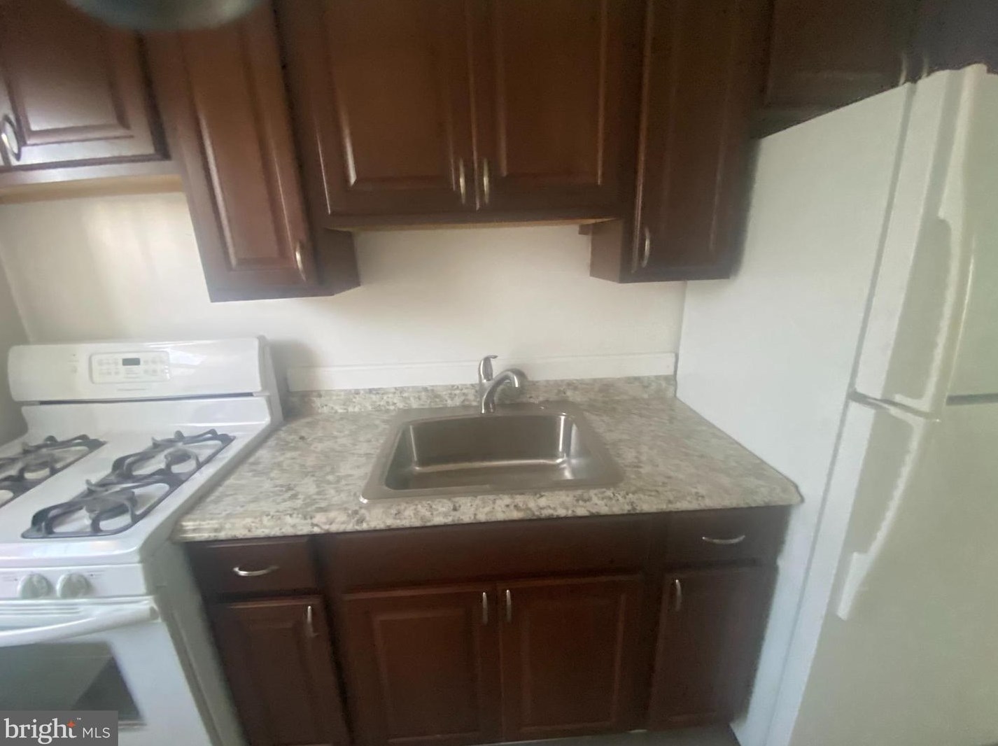7528 Lange St, Baltimore, MD 21224