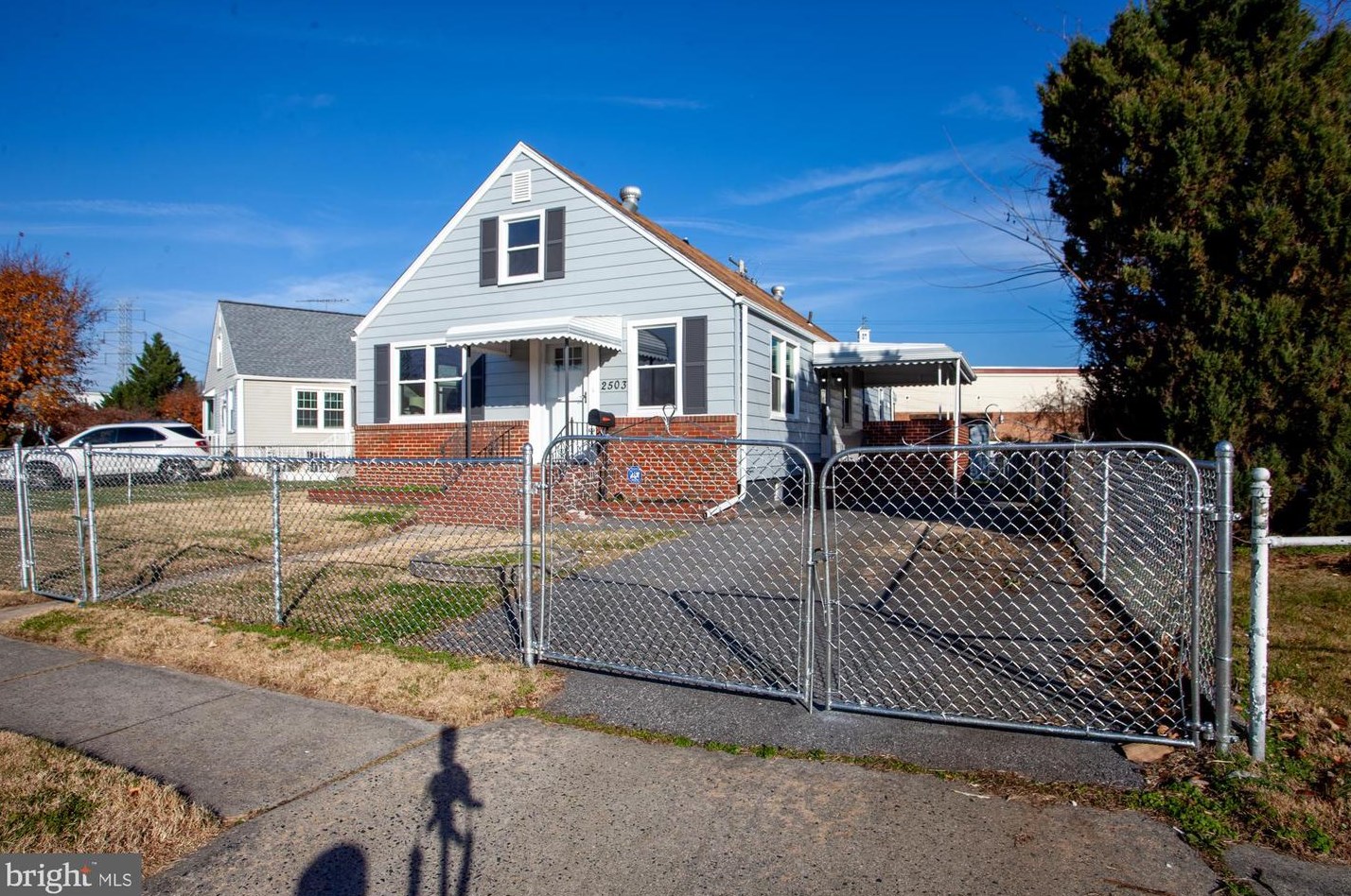 2503 Ambler Rd, Baltimore, MD 21222-2204