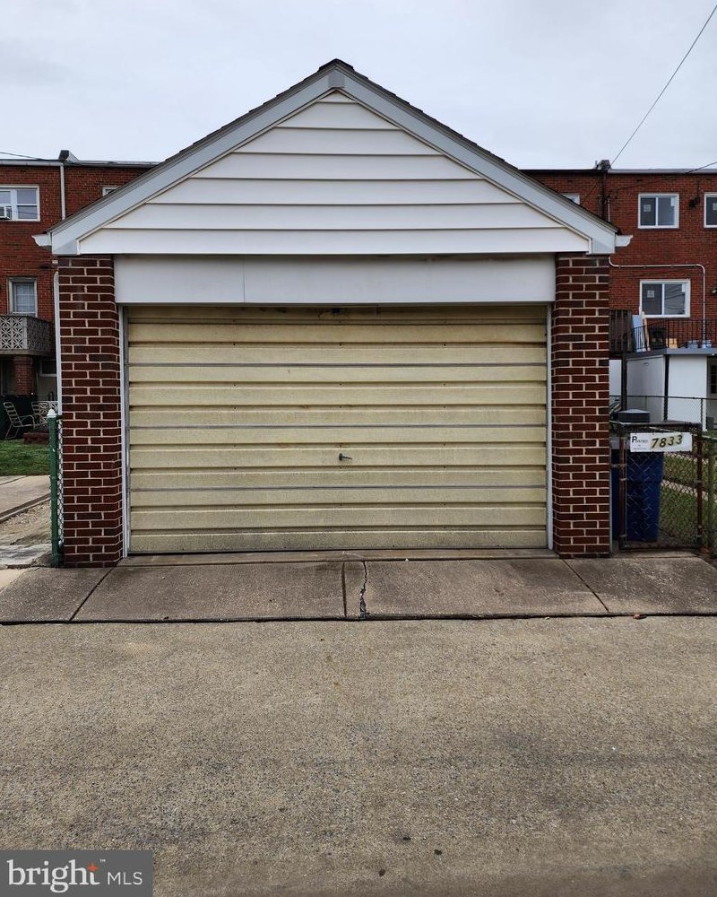 7833 Kentley Rd, Baltimore, MD 21222-3306