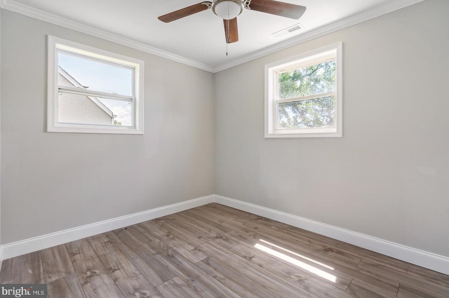 7517 Sparrows Point Blvd, Baltimore MD  21219-1928 exterior