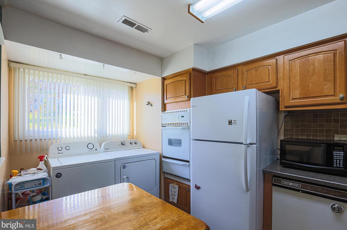 2614 Molton Way, Baltimore MD 21244-1925 exterior