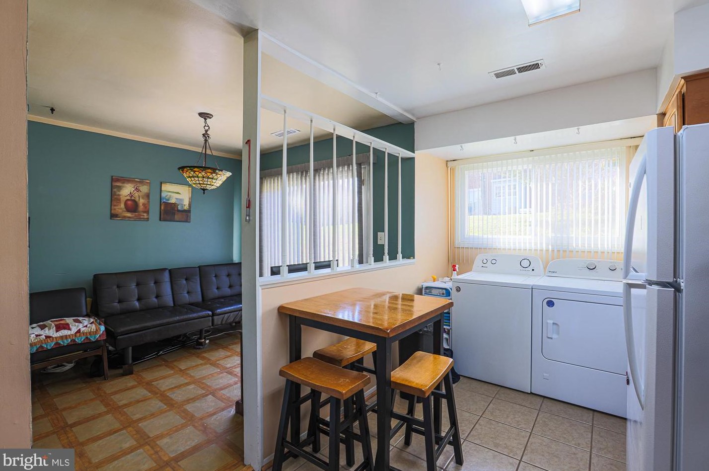 2614 Molton Way, Baltimore MD 21244-1925 exterior