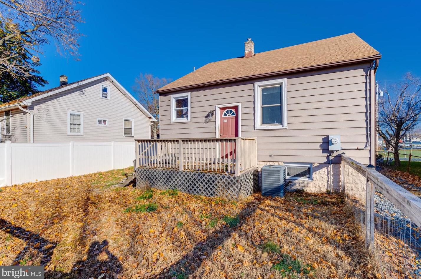 6803 River Drive Rd, Baltimore MD  21219-1127 exterior