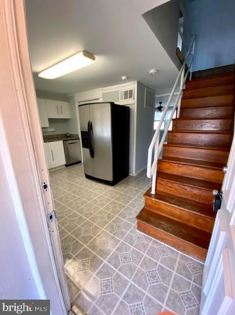 3105 Freeway, Baltimore MD  21227-3405 exterior