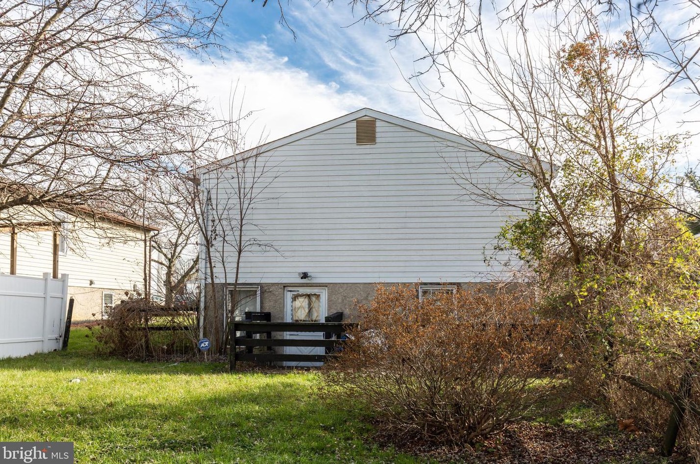 11 Rollwin Rd, Baltimore MD  21244-2835 exterior