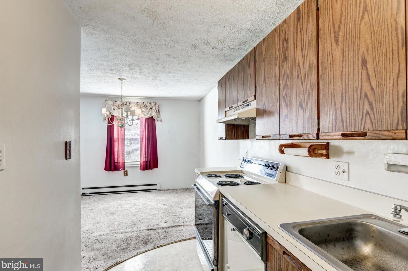 11 Rollwin Rd, Baltimore MD  21244-2835 exterior