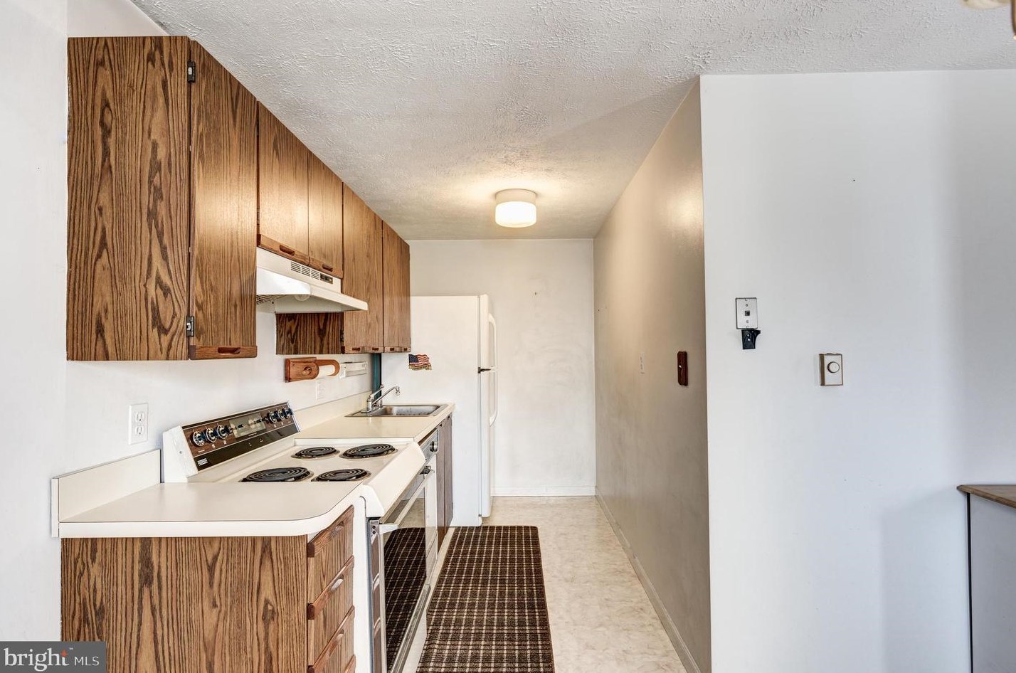 11 Rollwin Rd, Baltimore MD  21244-2835 exterior