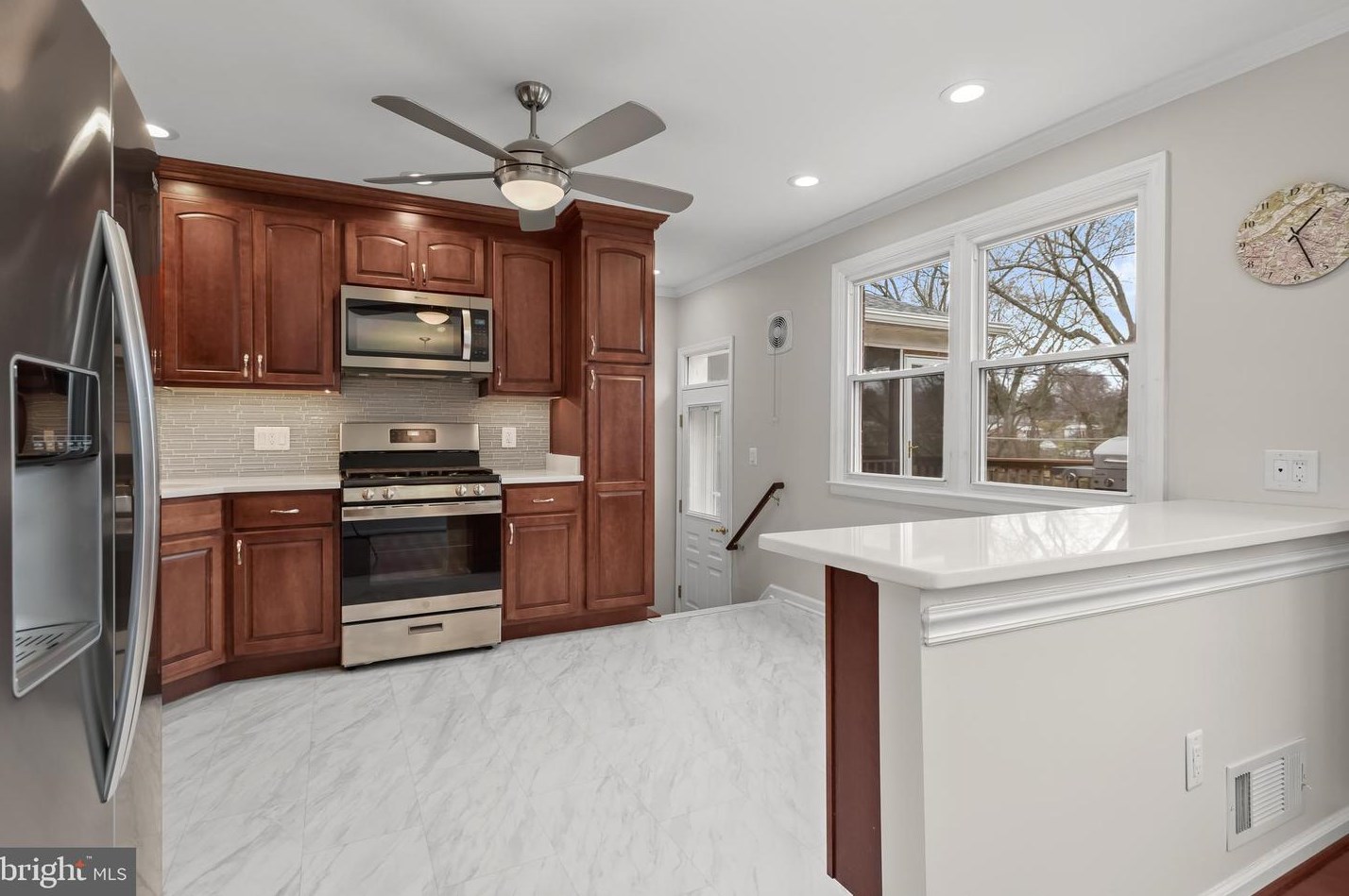 9134 Covered Bridge Rd, Baltimore MD  21234-2512 exterior