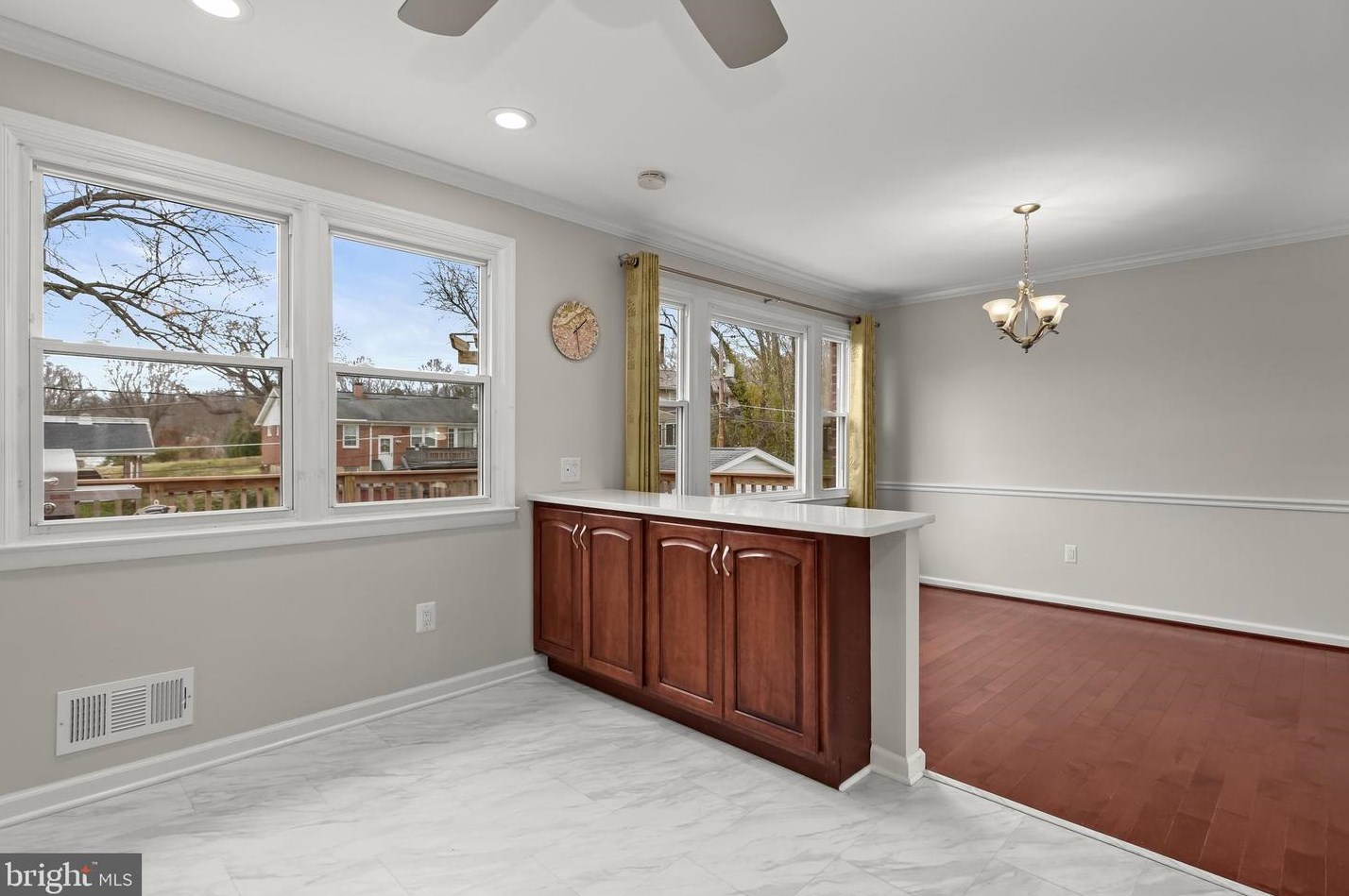 9134 Covered Bridge Rd, Baltimore MD  21234-2512 exterior